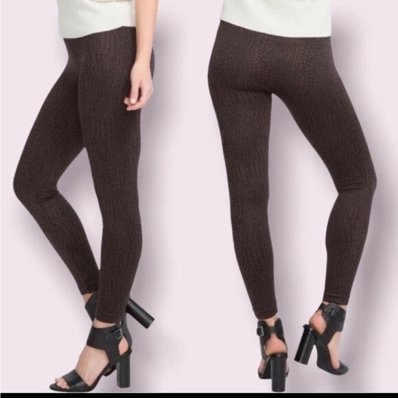 SPANX Pants - Spanx look at me now seamless Croc brown/black Shapewear leggings, sz M